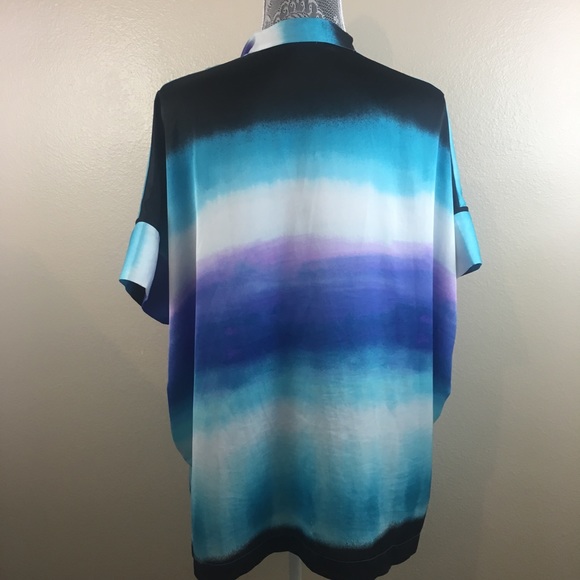 Natori Size Small Tunic - Picture 3 of 4